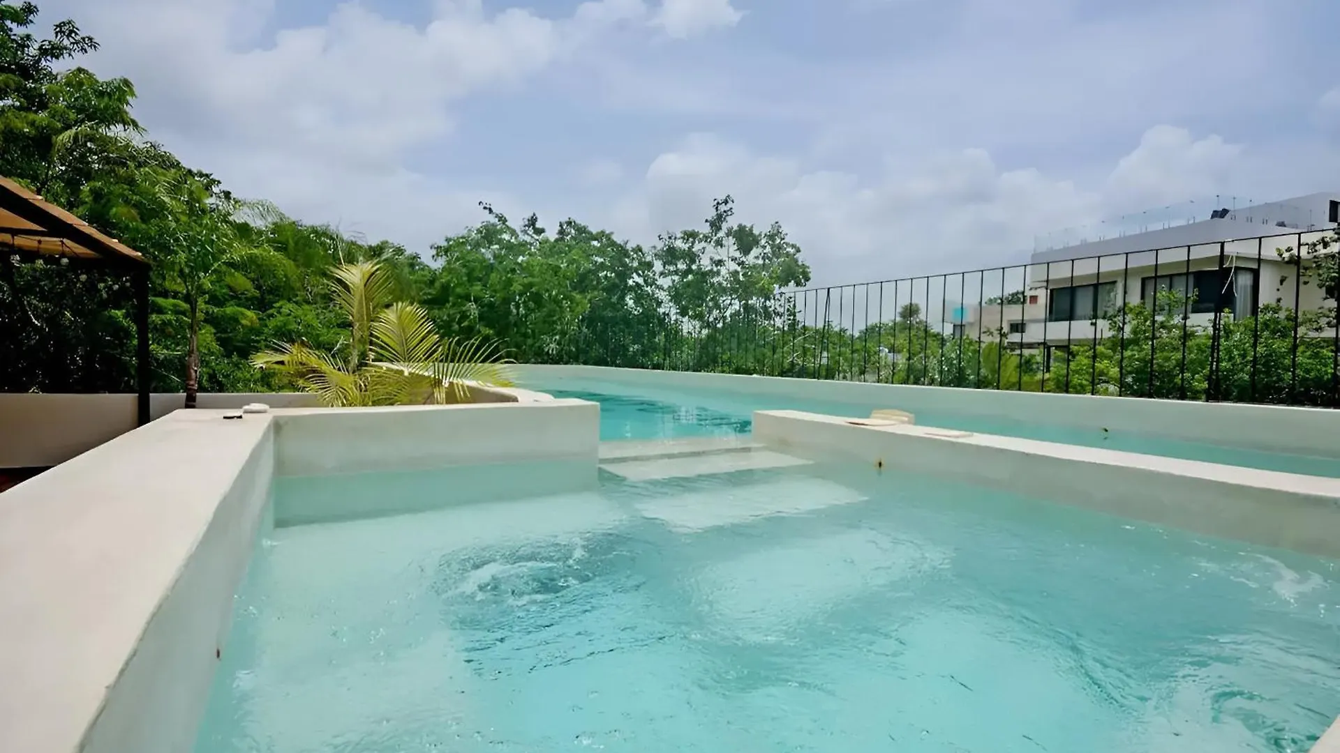 Departamento Amplio Con Balcon Y Mini Alberca Privada Daire Tulum